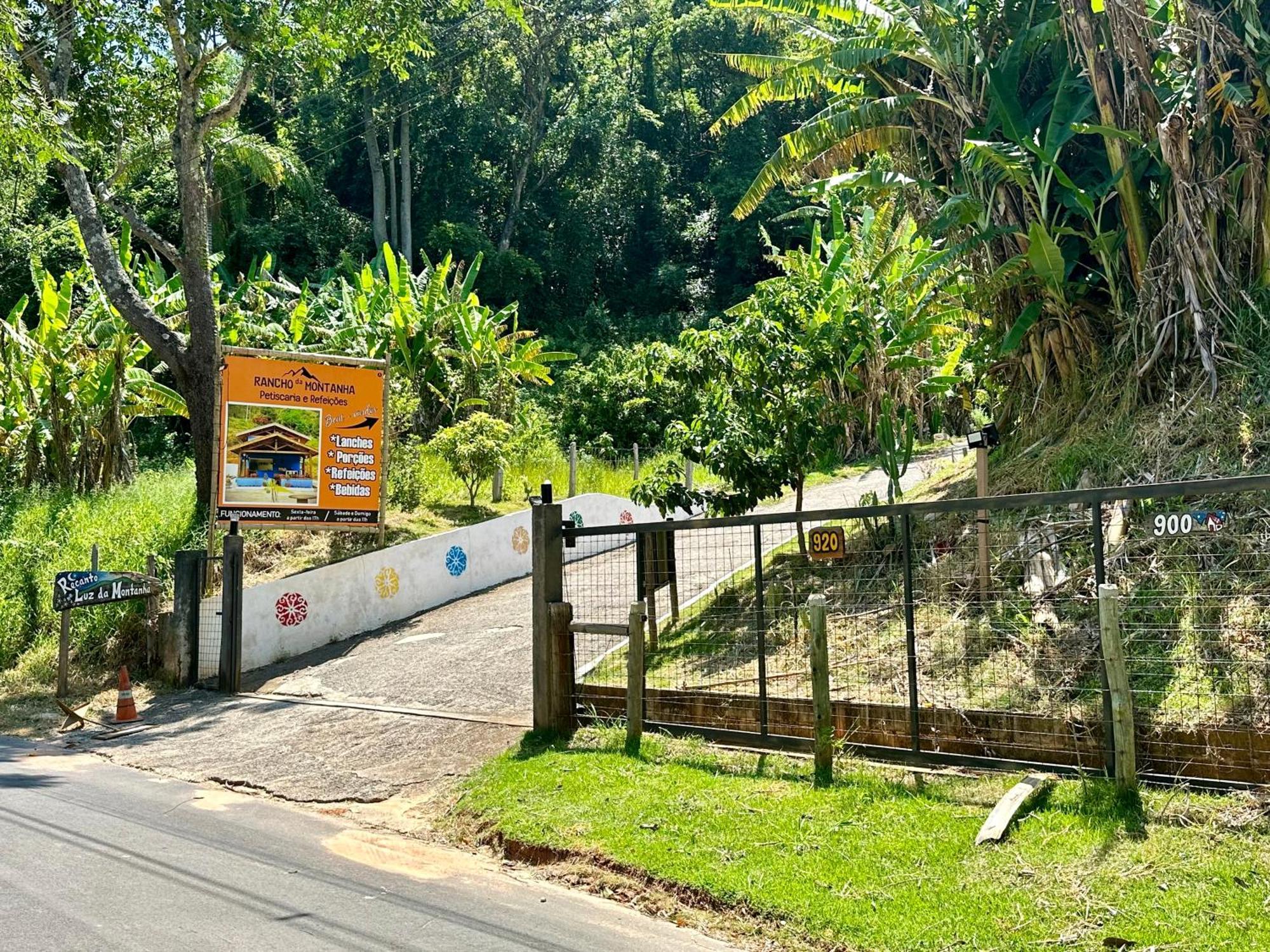 Holiday home Chale Recanto Luz Da Montanha